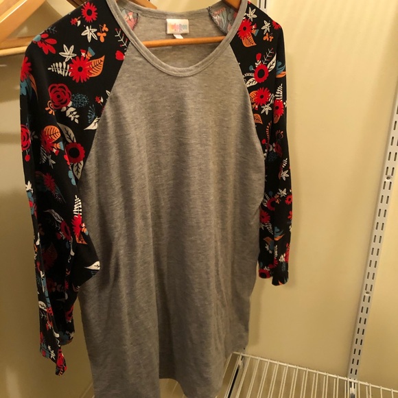 LuLaRoe Tops - Lula roe shirt 3x Randy